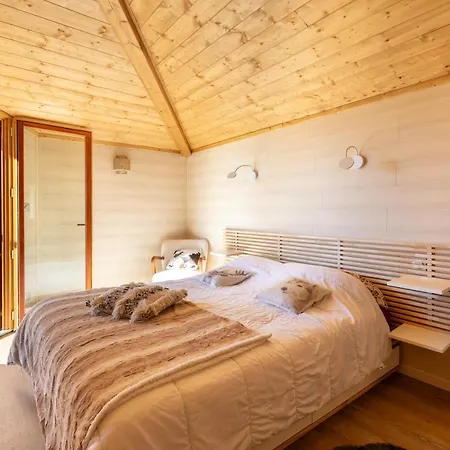 Holiday home Les Tilleuls - Jolie Vue Montagne Et *